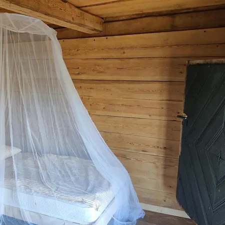 לינה וארוחת בוקר Haemeenniemi Aittahuone Ei Laemmitystae, Barn Room, No Heating